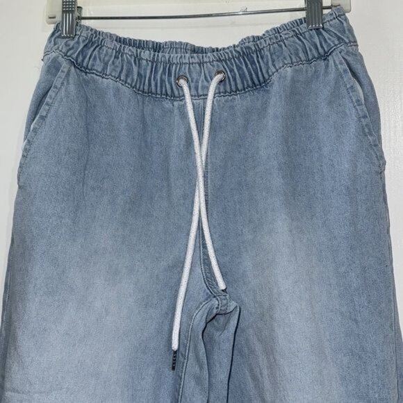 Forever 21 Light Blue Denim Jogger Pants Size L Elastic Waistband - Picture 2 of 6